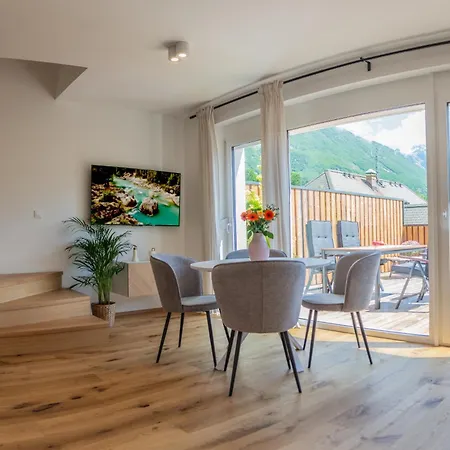 Apartma Zeleni Biser Bovec Buitenkant foto